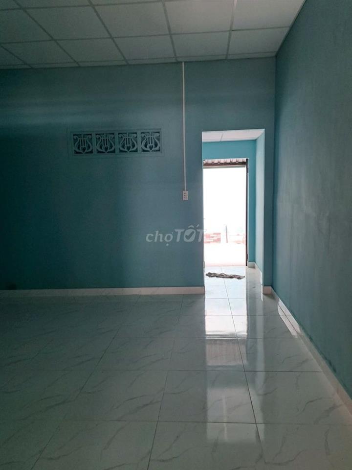 MBKD MT đường ĐHT 02 gần chợ cây sộp 4,5 x 26m giá 15tr/tháng