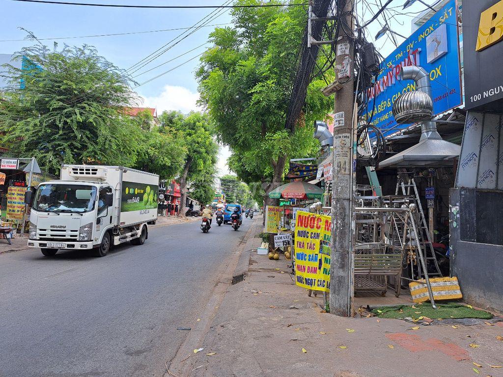 Cho thuê nhà 1 lầu mặt tiền kinh doanh nguyễn văn quá  giá 15tr/thang