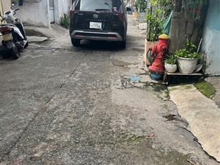 Bná nhà 1 lầu DT: 5,25 x 21m, MT đường ĐHT - Nguyễn Văn Qúa  giá 5ty2