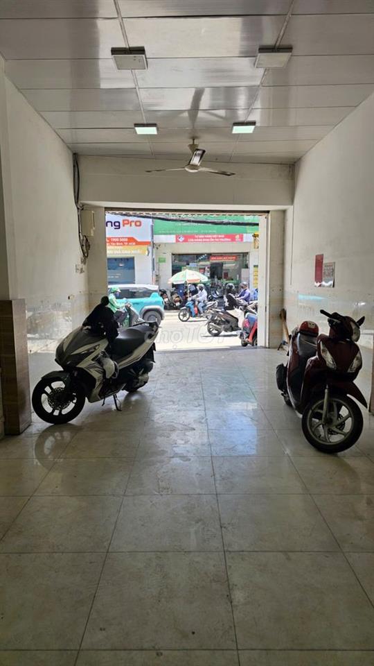 Mặt tiền kinh doanh 4 tầng 4x35m đường Phan Huy Ích giá 31tr/tháng