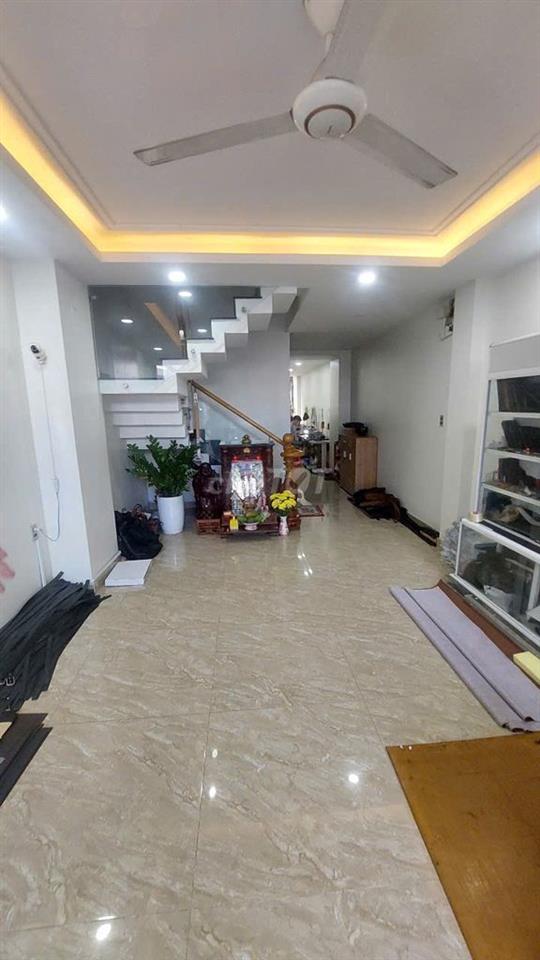 Nhà 4 tầng DT : 4,5 x 20m KDC an sương giá 8ty4 ( Sổ hoàn công đầy đủ)