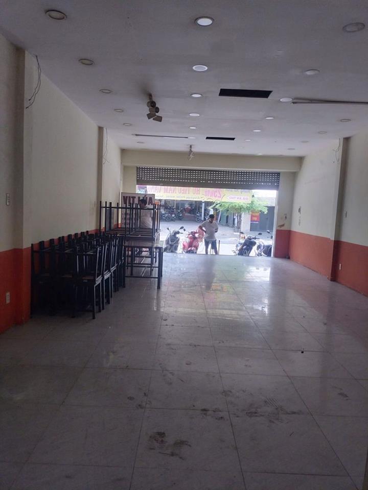 Cho thuê nhà 5 tầng MT Nguyễn Văn Qúa 5x30m giá 28tr/tháng