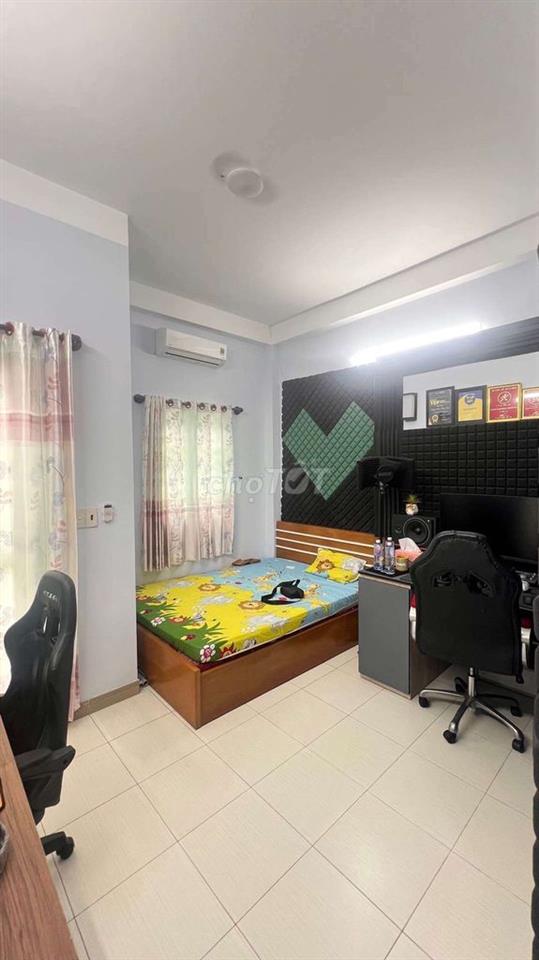 Nhà 3 tầng 52 m2 Liên khu 4-5 gần chợ Bình Thành