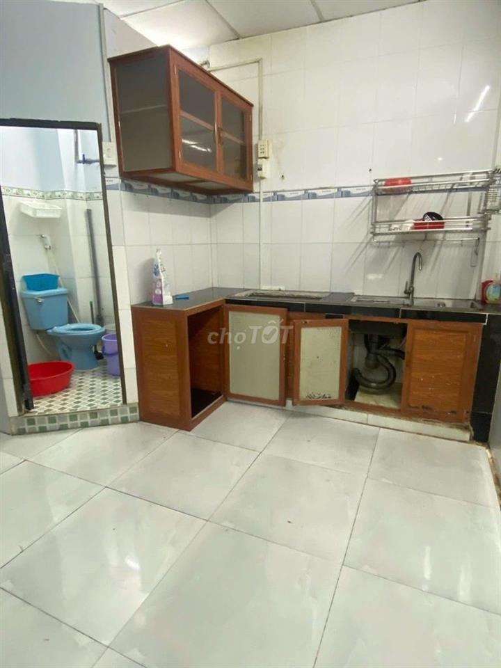 Nhà 2 Tầng 48m2 Hẻm xe Hơi Nở Hậu Ngay khu Tên Lửa