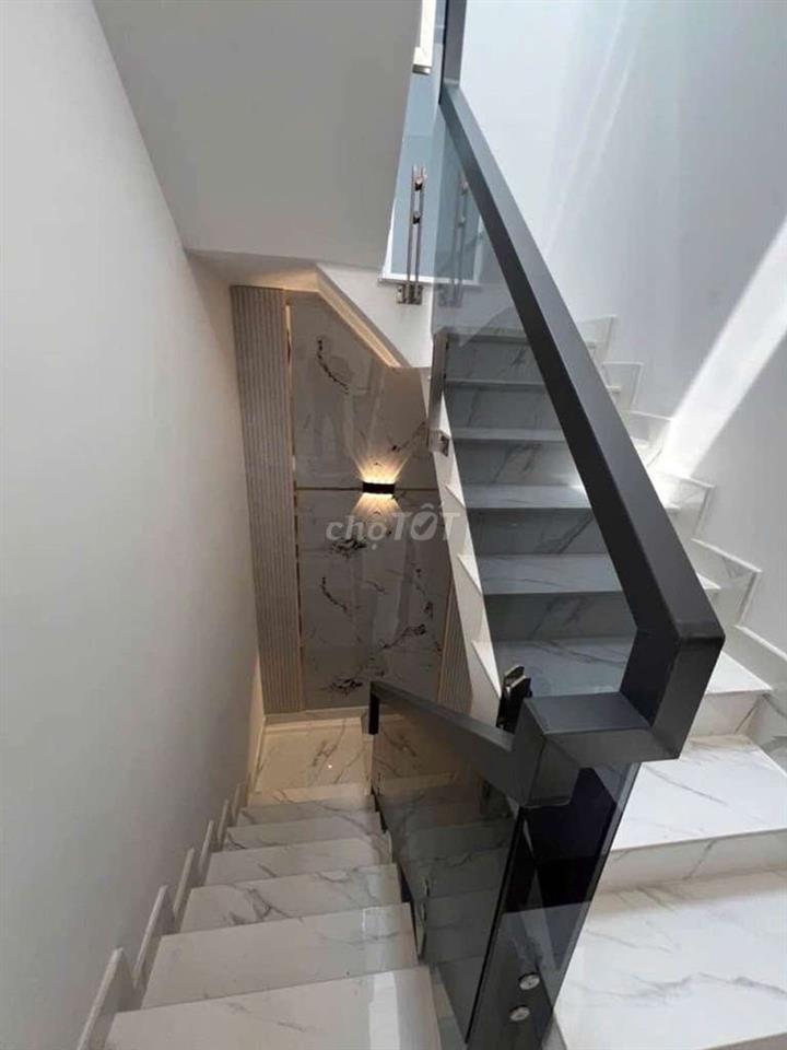 Nhà mới 5 Tầng 52 m2 đường xe hơi 8m khu dân cư  Vĩnh lộc