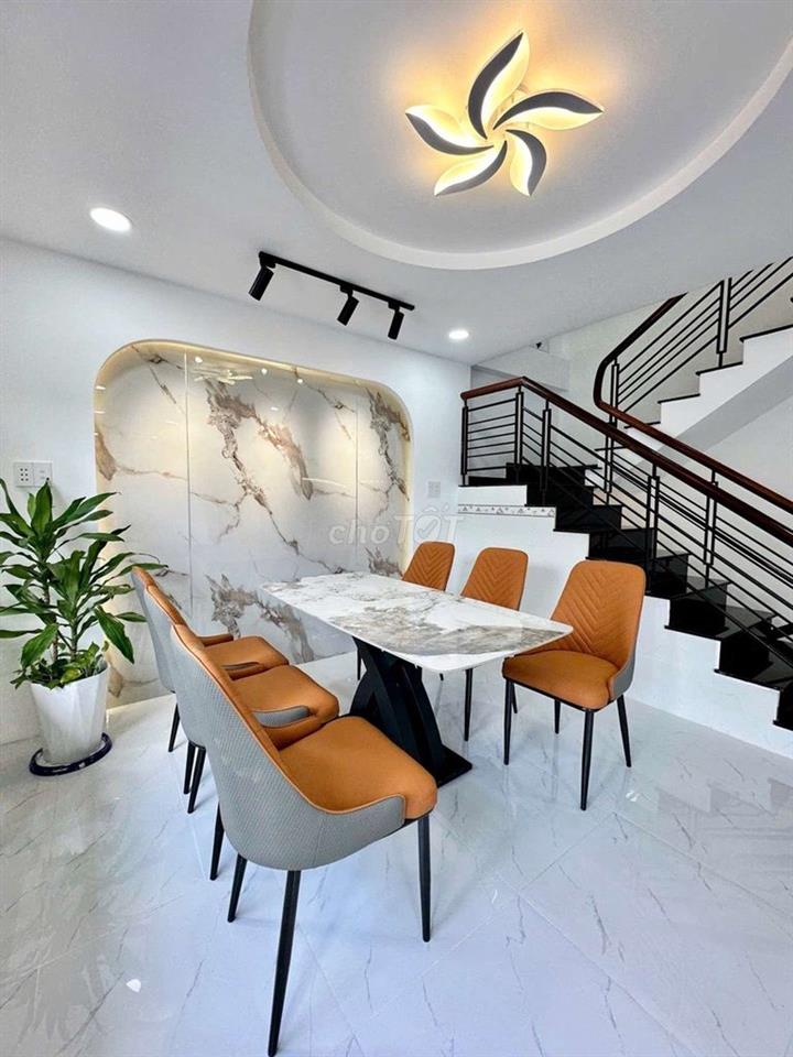 Nhà 3 Tầng Hẻm xe hơi Ngay Mã lò