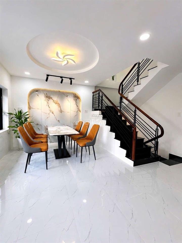 Nhà 3 Tầng Hẻm xe hơi Ngay Mã lò