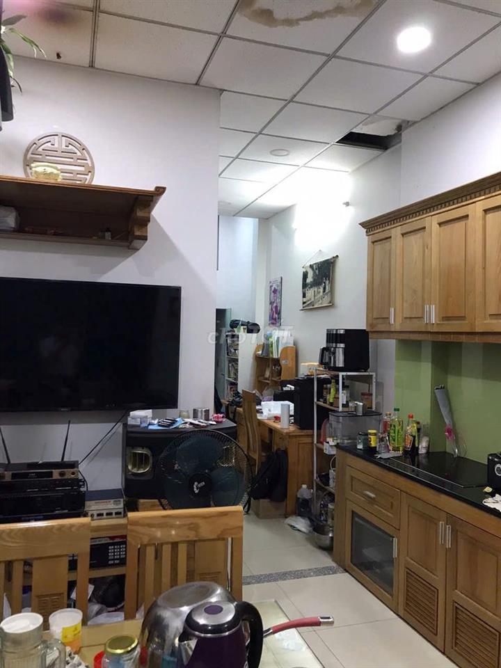 Bán nhà mặt tiền