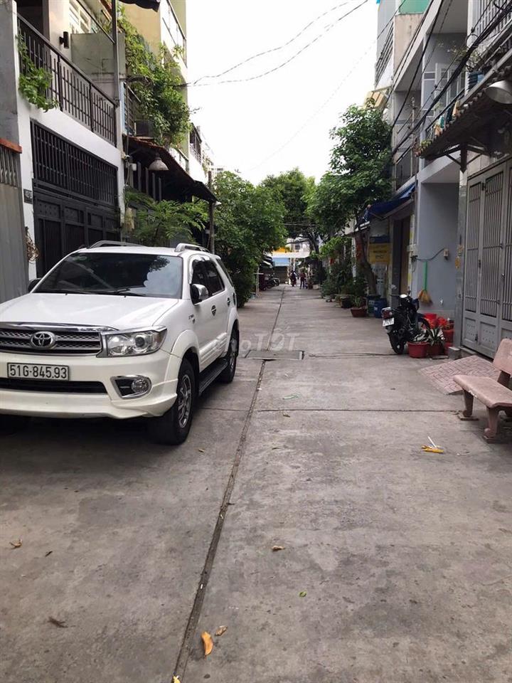 Bán nhà mặt tiền