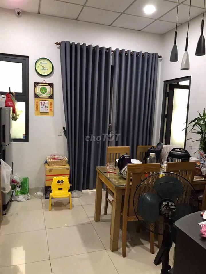 Bán nhà mặt tiền
