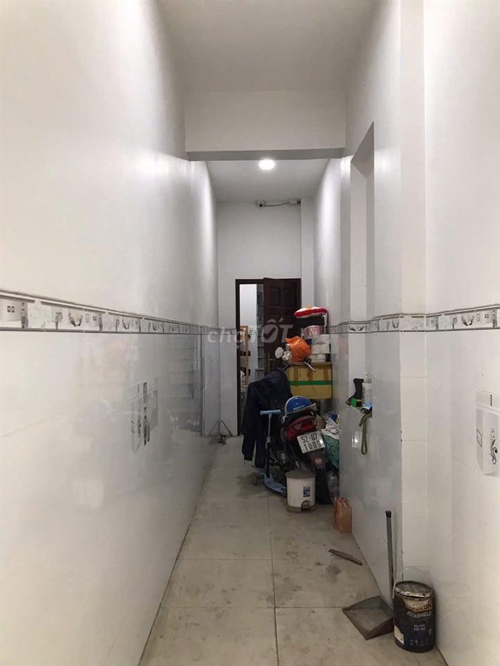 Bán nhà mặt tiền