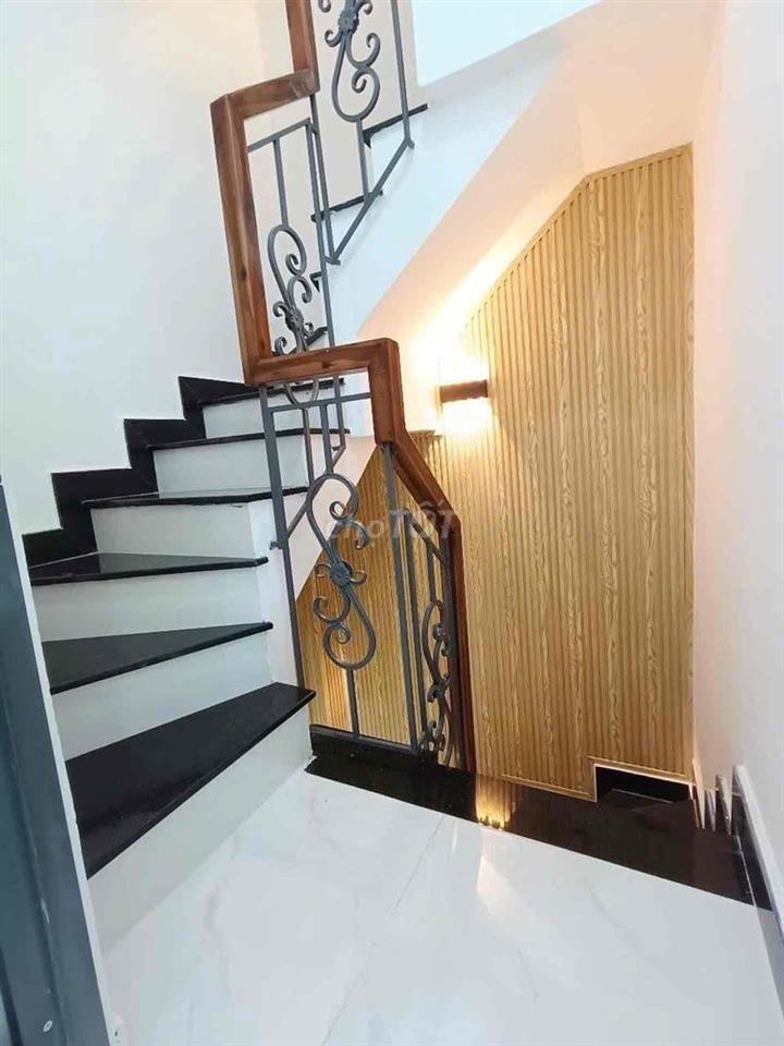 BÁN gấp nhà mặt tiền Đường Bình Tân, 20m2, 3,5TỶ, 3 tầng đẹp