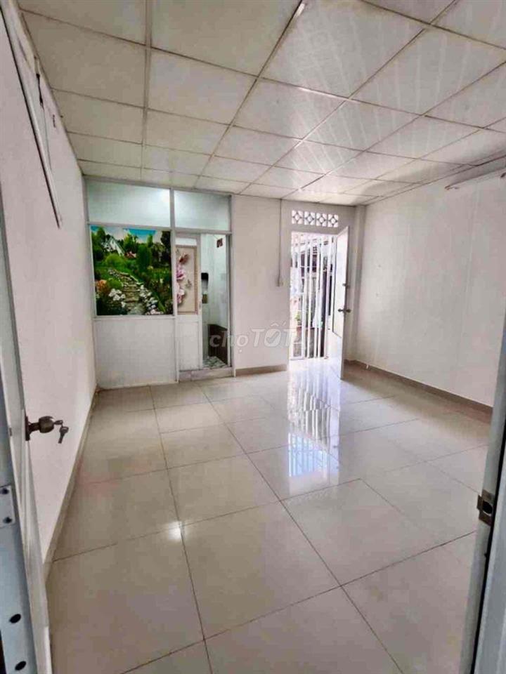 Bán nhà Đ Âu Cơ (gần Khuông Việt) 38m2, 3,6 TỶ, 2 tầng, 2 PN