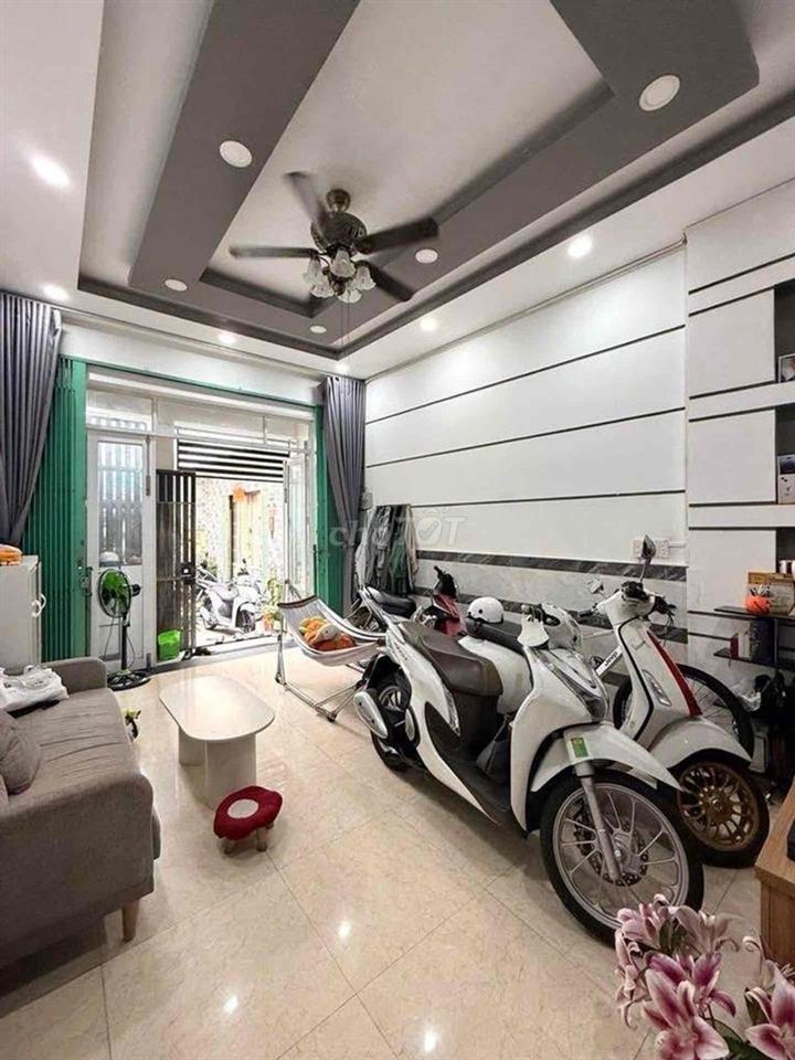 Chỉ nhỉnh 4TỶ, 52m2, sát bên Tên Lửa, hẻm thông, trước nhà 4m, ko LG