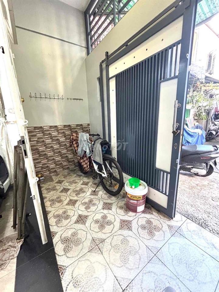 Nhà 49,5m2, gần Mầm Non Nguyệt Quế - Lê Văn Qu Ko lộ giới
