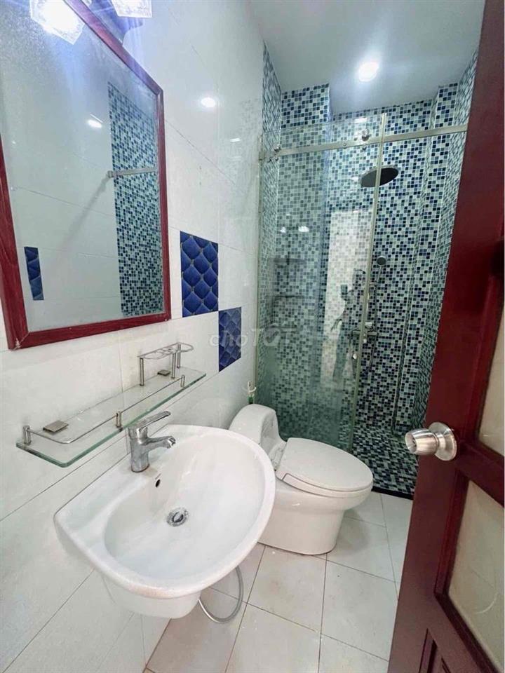 99% NEW 4 Tầng Đúc, 3PN 4WC, Hẻm gần 4m, Khu Lê Văn Quới