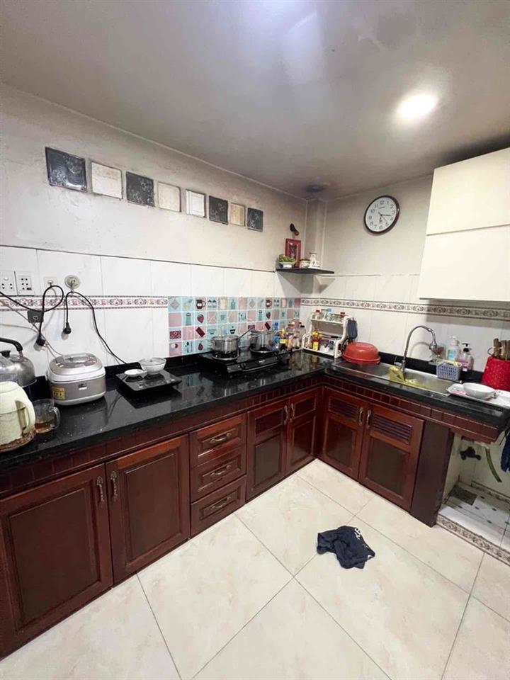 55m2, 2,5 tầng tiện sơn lại ở được, chiến lược hẻm 4m, Chủ nhiệt bán
