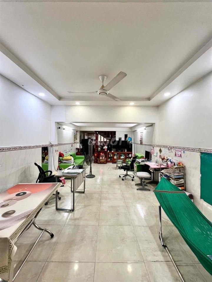 55m2, 2,5 tầng tiện sơn lại ở được, chiến lược hẻm 4m, Chủ nhiệt bán