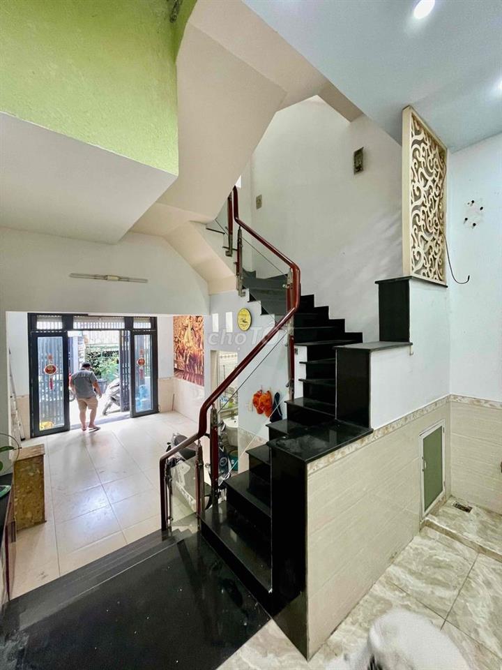 44m2, 4 tầng 4 Pn có ST, giáp Tân Hoà Đông, gần Chợ Bình Trị Đông,