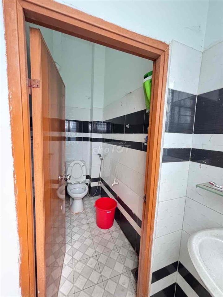 50m2, ra Lê Văn Quới Bình Tâng, 3 tầng 4PN, hêm oto, Sổ hồng riêng bao