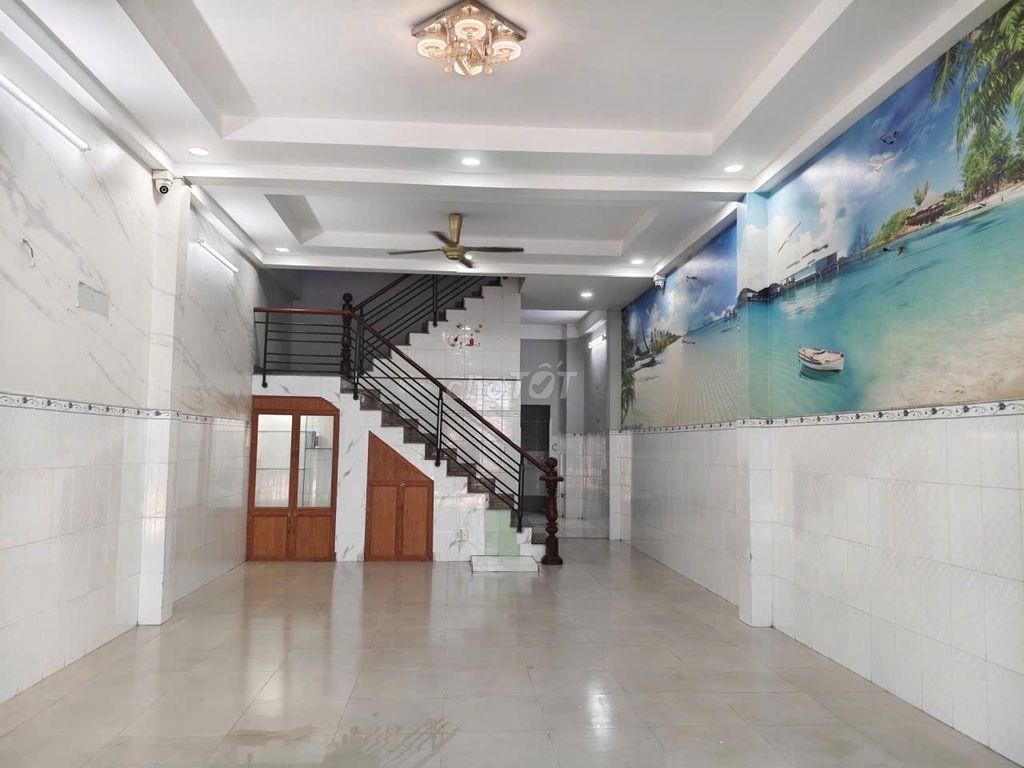 Chủ nhiệt tình bán nhanh nhà Phố BTCT