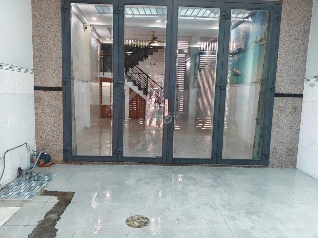 Chủ nhiệt tình bán nhanh nhà Phố BTCT