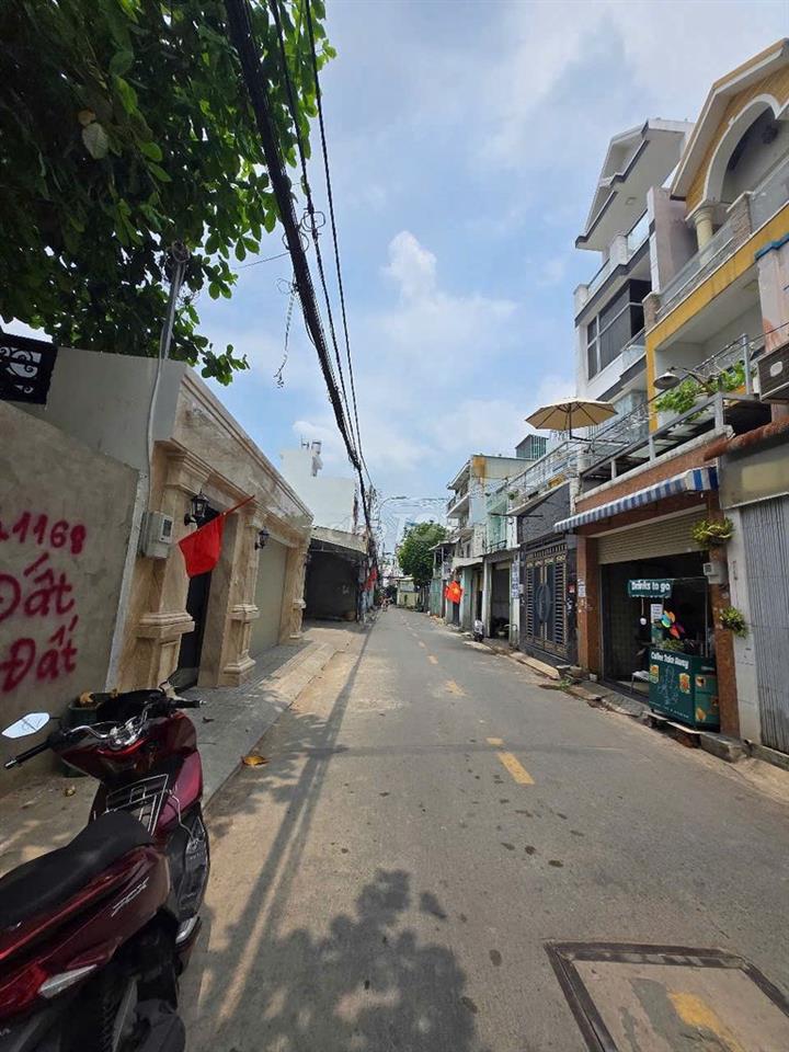 Bán nhà mặt tiền 223 đường số 8 Bình Hưng Hoà B . DT: 4x32m 6 tỷ 980