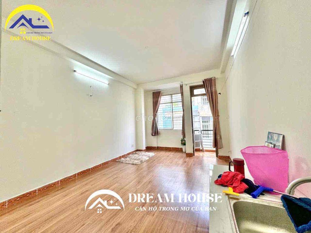 PHÒNG BAN CÔNG CỬA SỔ GIÁ RẺ - NGAY NGÃ TƯ BỐN XÃ