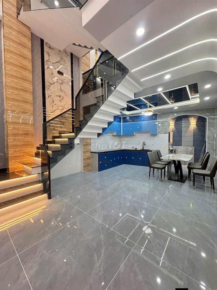 Nhà Cách Nguyễn Thị Tú 200m, Phường Bình Hưng Hoà B, Quận Bình Tân,SHR