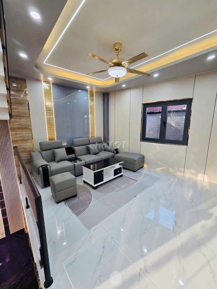 Nhà Cách Nguyễn Thị Tú 200m, Phường Bình Hưng Hoà B, Quận Bình Tân,SHR