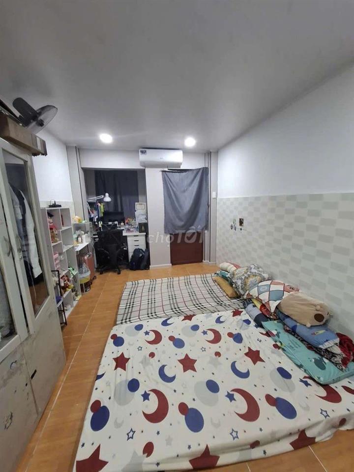 CẦN BÁN 1 CĂN NHÀ NHỎ ĐẸP SÁT QUẬN TÂN PHÚ