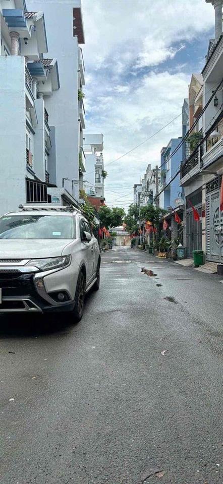 nhà nguyên căn xe hơi ngủ trong nhà