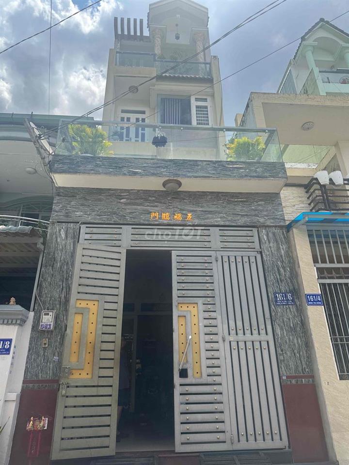 Gia đình tôi cần bán nhà