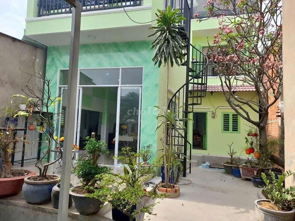 Nhà 3 lầu HXH Hồ Văn Long, 5 tỷ, 5x28m, nở hậu 7