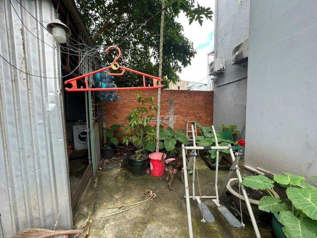 Nhà 3 lầu HXH Hồ Văn Long, 5 tỷ, 5x28m, nở hậu 7