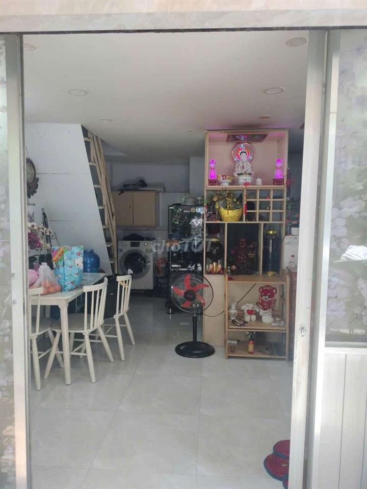 nhà cần bán 
