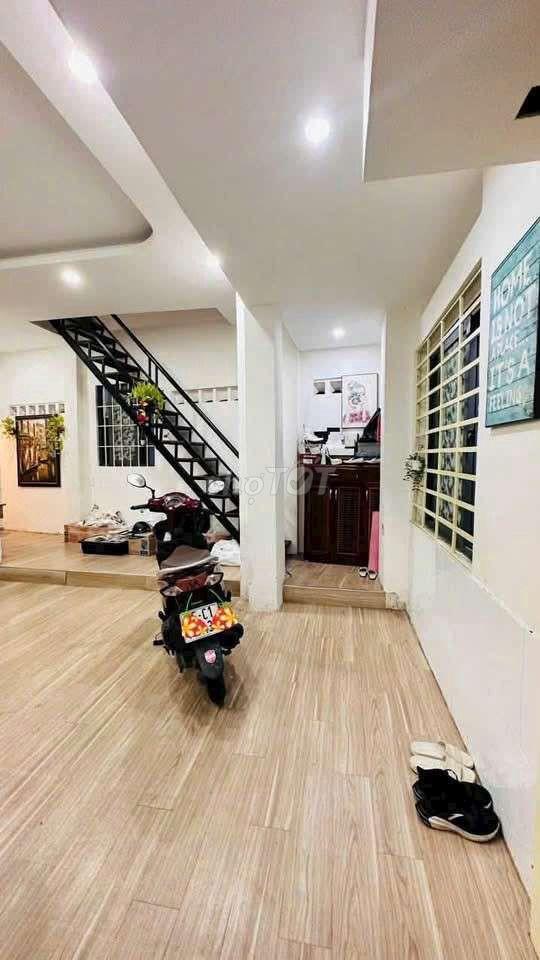 5*11M CÓ NỘI THẤT - NGUYỄN XUÂN KHOÁT 2PN-2WC GẦN CHỢ TÂN HƯƠNG