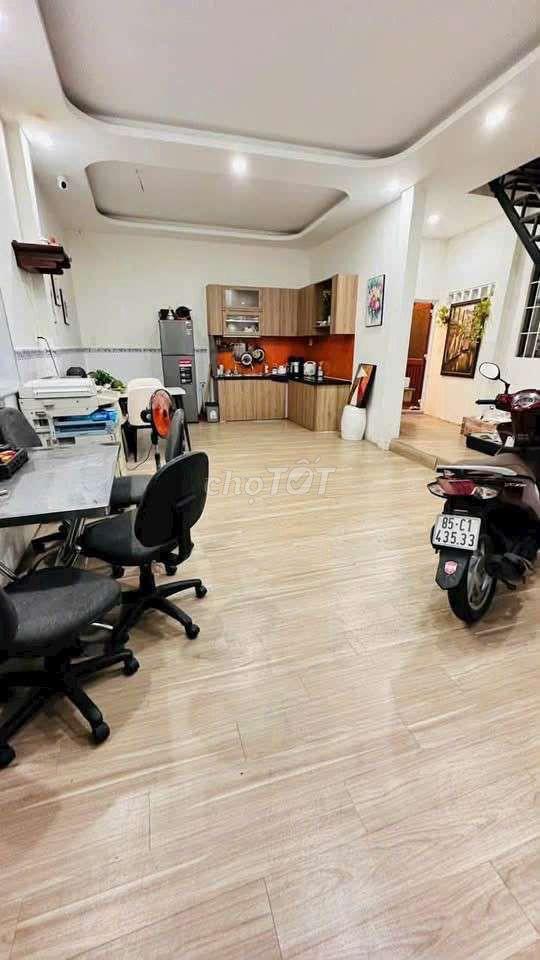 5*11M CÓ NỘI THẤT - NGUYỄN XUÂN KHOÁT 2PN-2WC GẦN CHỢ TÂN HƯƠNG