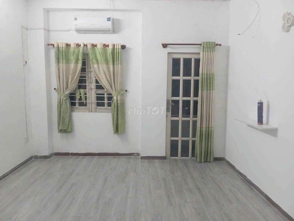 NHÀ KẾ BÊN TRƯỜNG ĐẶNG TRẦN CÔN - THPT TÂN BÌNH 2 TẦNG 2PN-2WC 