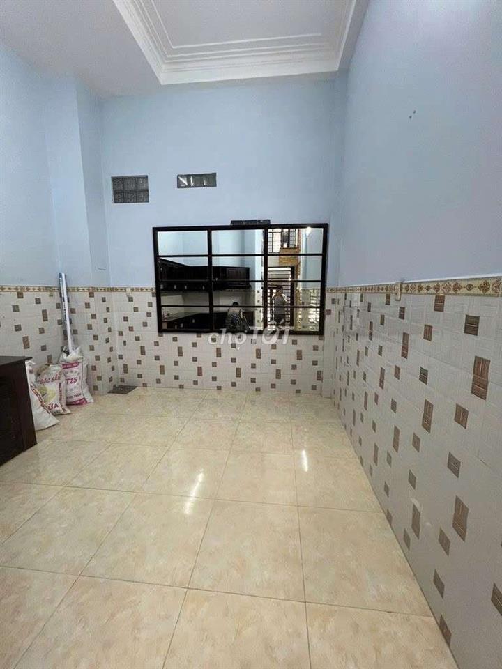 MẶT TIỀN ĐƯỜNG LÊ THIỆT 4*18M 3TẦNG 4PN-3WC 