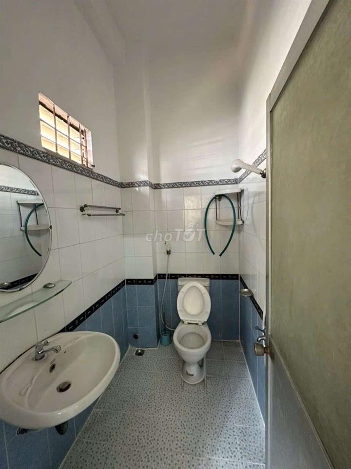 HẺM XE TẢI THÔNG 4,5M*17,5M 3 TẦNG 4PN-5WC TRẦN VĂN ƠN - TÂN SƠN NHÌ