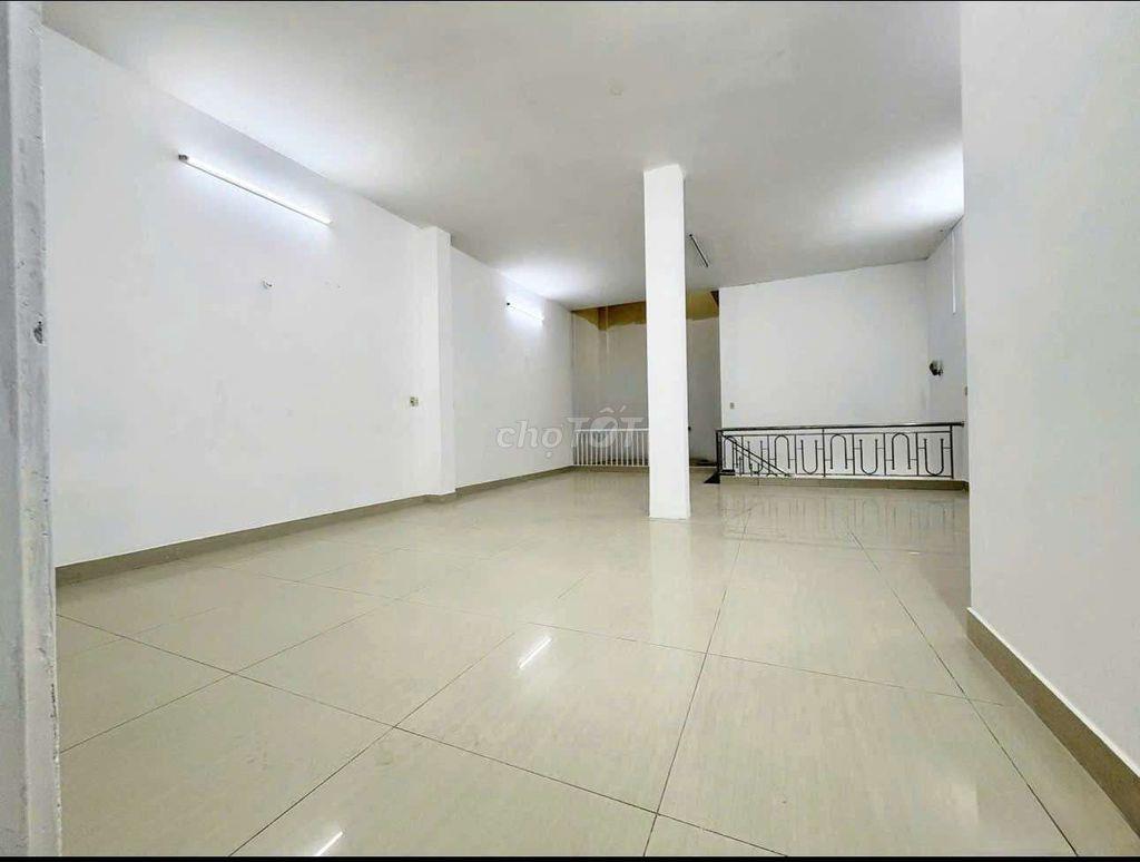 MẶT TIỀN KINH DOANH NGUYỄN SƠN - 02 SÀN SUỐT - LƯỢNG XE LƯU THÔNG ĐÔNG