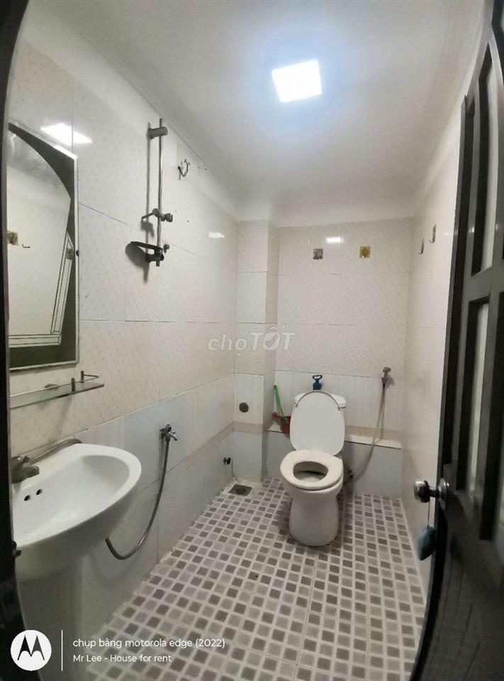 NHÀ CHO THUÊ HẺM XE TẢI 5PN-3WC LÀM KHO, VĂN PHÒNG, MAY, THÊU, DẠY HỌC