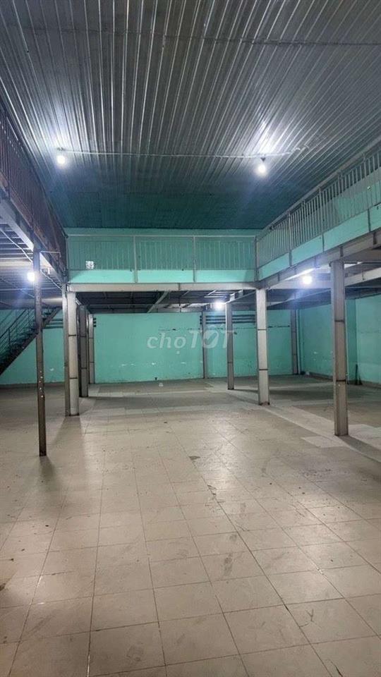 KHO XƯỞNG 500M2 MẶT TIỀN ĐƯỜNG XE CONTAINER 24/24 BÀ ĐIỂM - HỐC MÔN