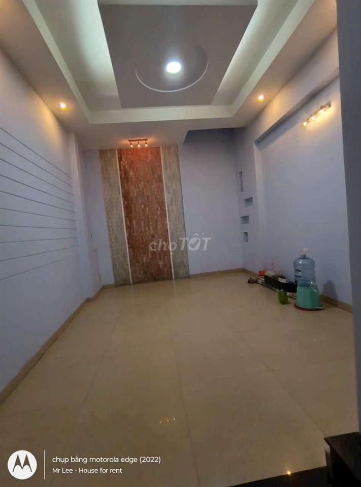 CHO THUÊ NHÀ HẺM XE TẢI THÔNG 3 TẦNG SÂN THƯỢNG 3PN-4WC TÂN SƠN NHÌ