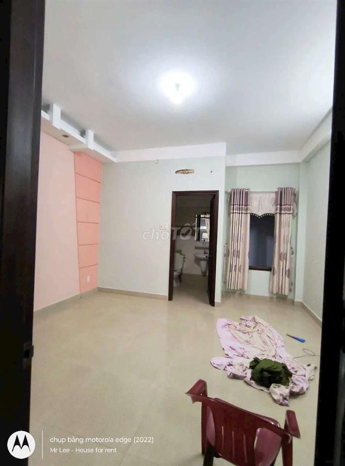 CHO THUÊ NHÀ HẺM XE TẢI THÔNG 3 TẦNG SÂN THƯỢNG 3PN-4WC TÂN SƠN NHÌ