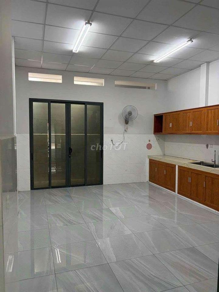 CHO THUÊ NHÀ HẺM XE TẢI THÔNG THOẠI NGỌC HẦU 4,5*18M 2 TẦNG 2PN-2WC 