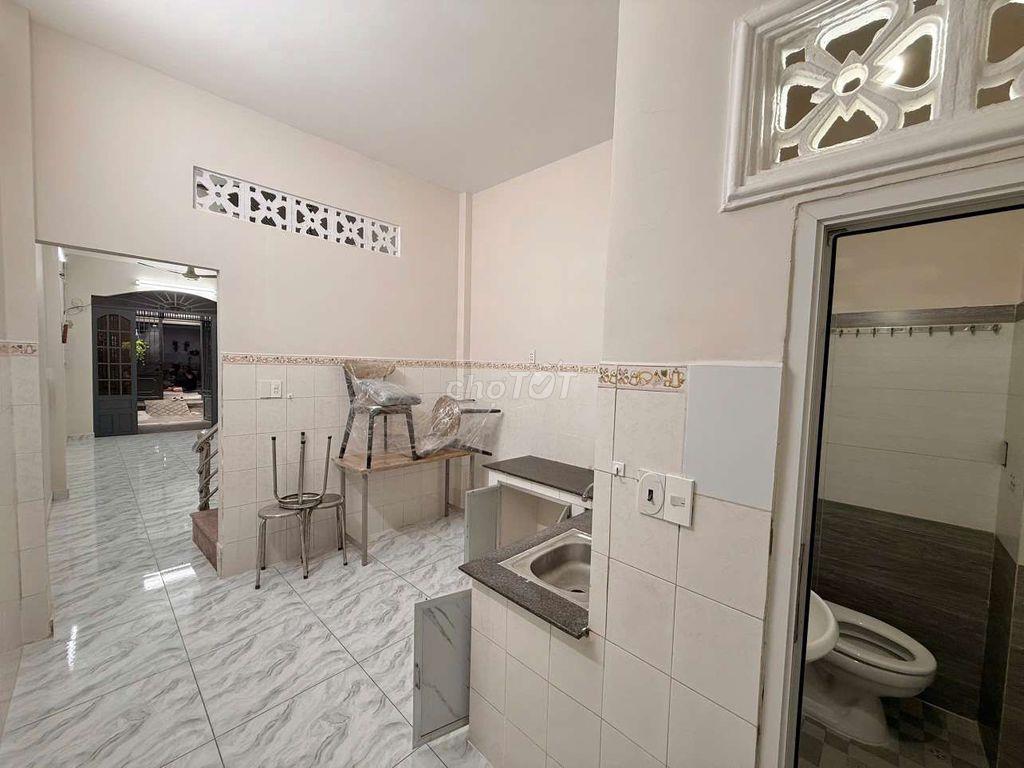 CHO THUÊ NHÀ CÁCH 20M LÀ XE TẢI 2 TẦNG 2PN-2WC GẦN LÊ LAI, LÊ LỢI