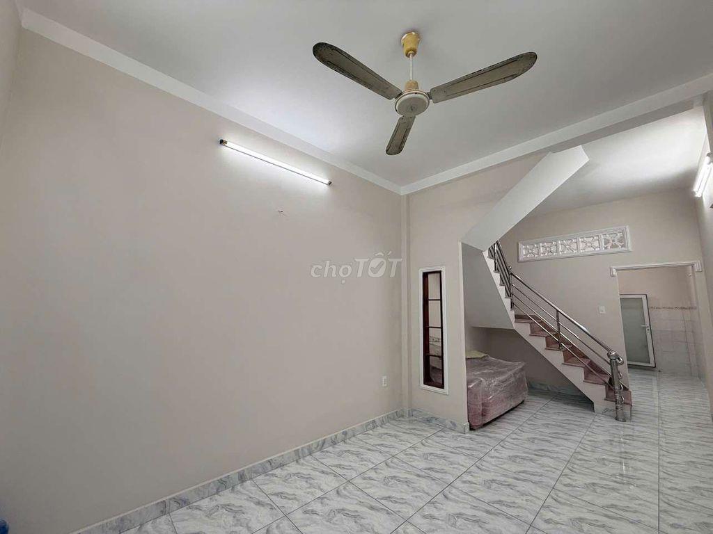 CHO THUÊ NHÀ CÁCH 20M LÀ XE TẢI 2 TẦNG 2PN-2WC GẦN LÊ LAI, LÊ LỢI