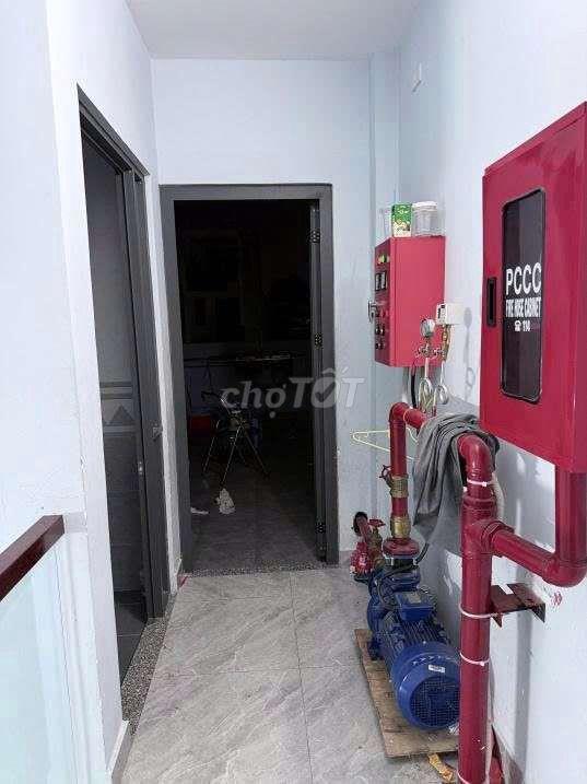 CHO THUÊ NHÀ MẶT TIỀN 4 TẦNG GẦN AEON TÂN PHÚ VÀ ĐH CÔNG THƯƠNG 